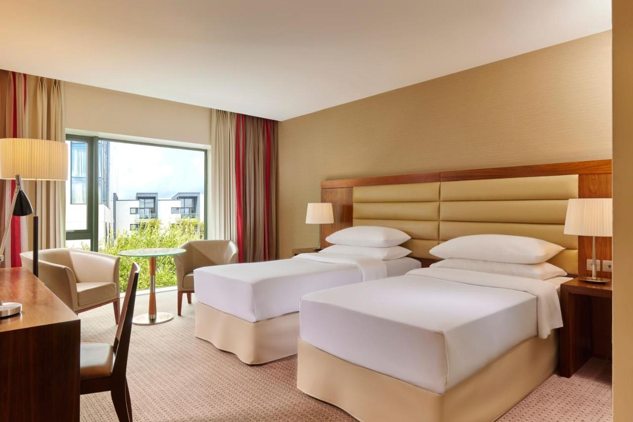 Sheraton Athlone Hotel Dış mekan fotoğraf