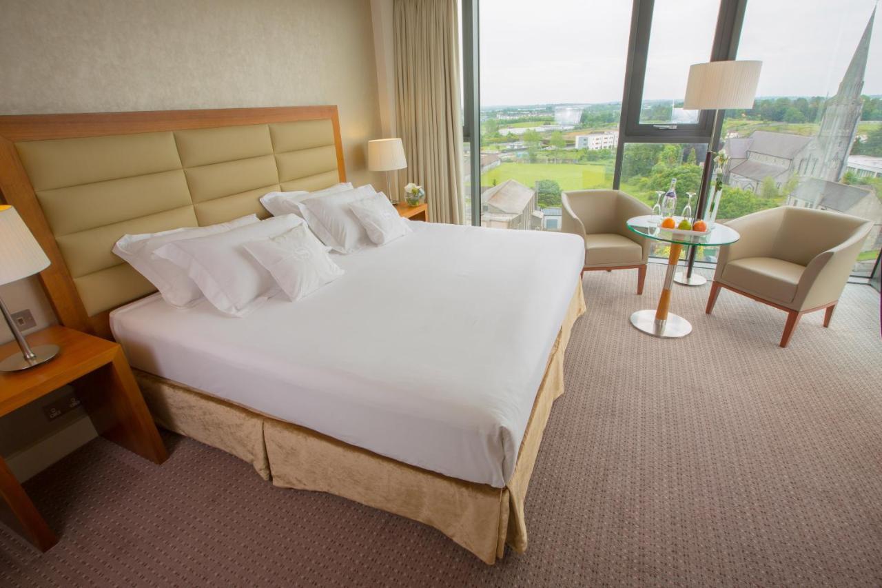 Sheraton Athlone Hotel Dış mekan fotoğraf