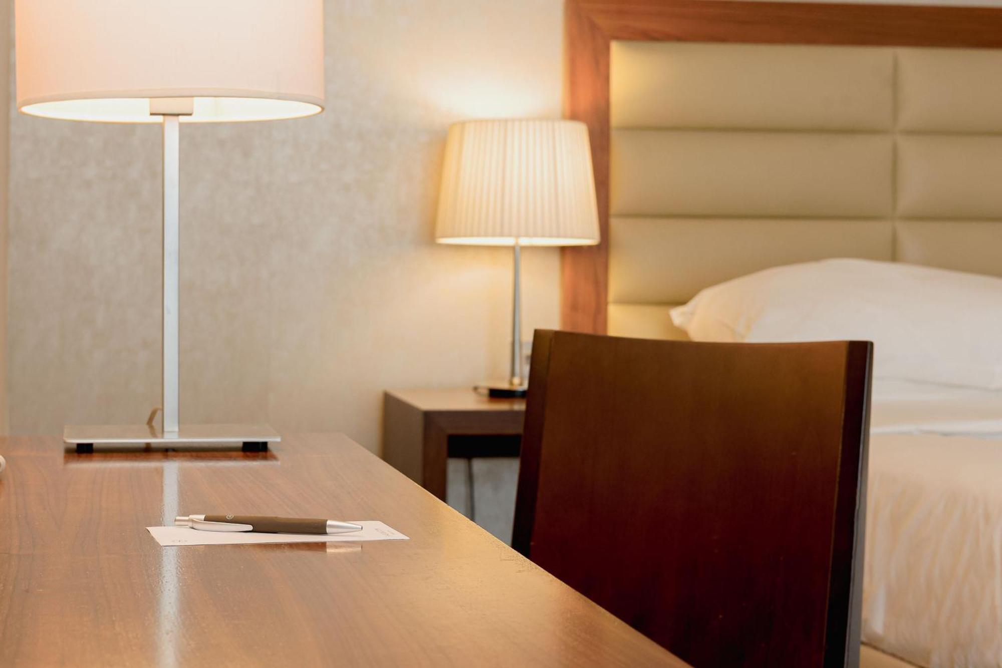 Sheraton Athlone Hotel Dış mekan fotoğraf