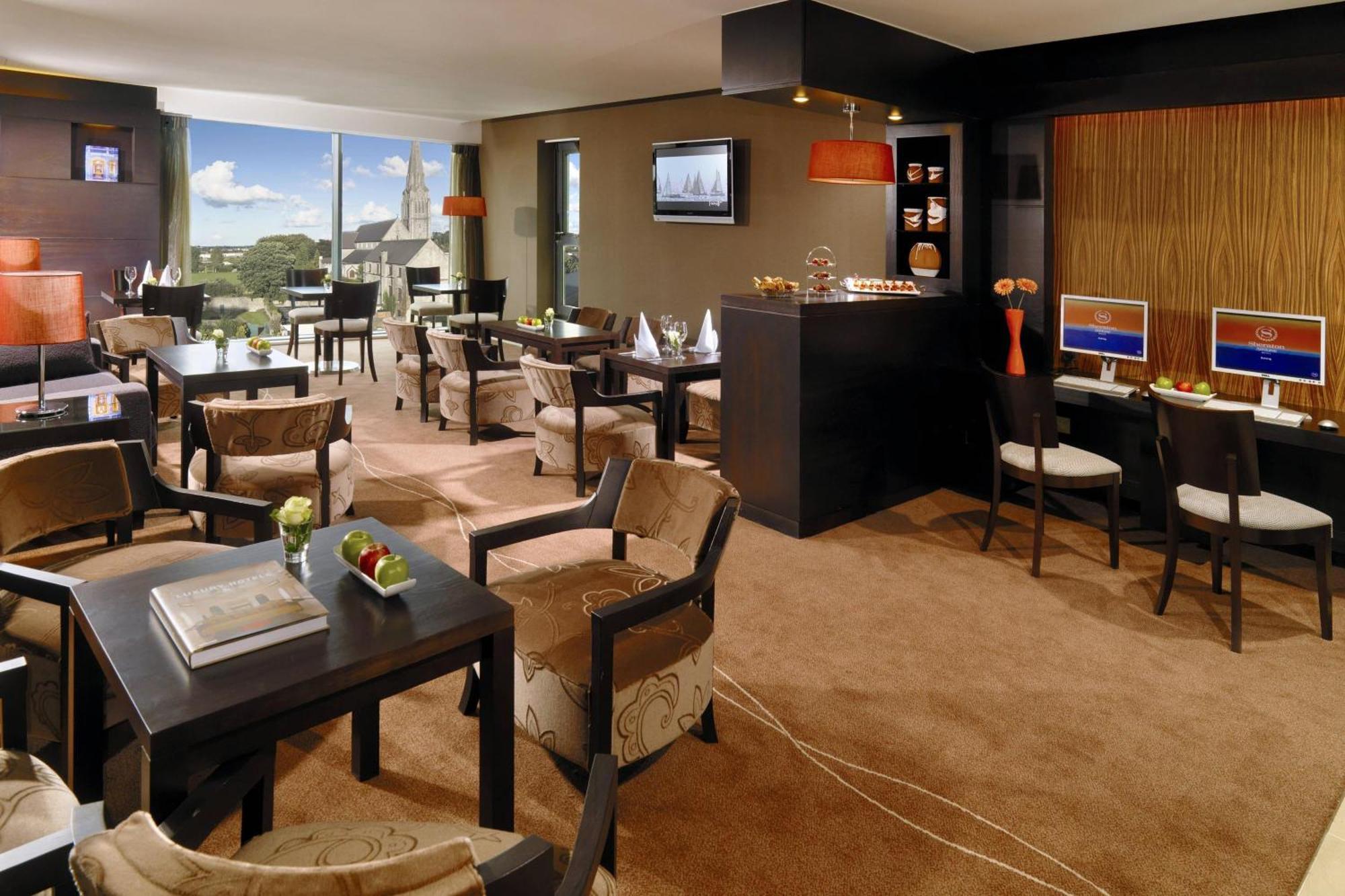 Sheraton Athlone Hotel Dış mekan fotoğraf